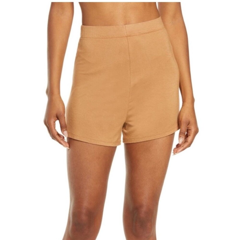 Skims women’s sleep shorts size medium camel